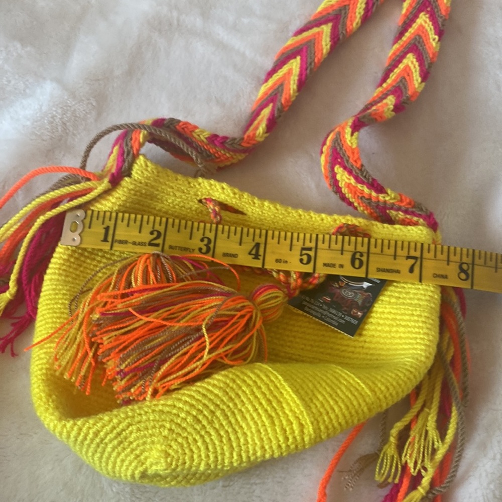 Mini Wayuu Colombian Woven Crossbody NWT Multi-Colored Chevron Strap and Tassel - Picture 6 of 7